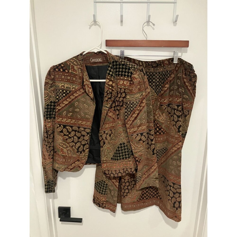 Gregge Sport Women's Vintage 80's Patterned Skirtsuit, Multi, 8 Jacket/14 Skirt